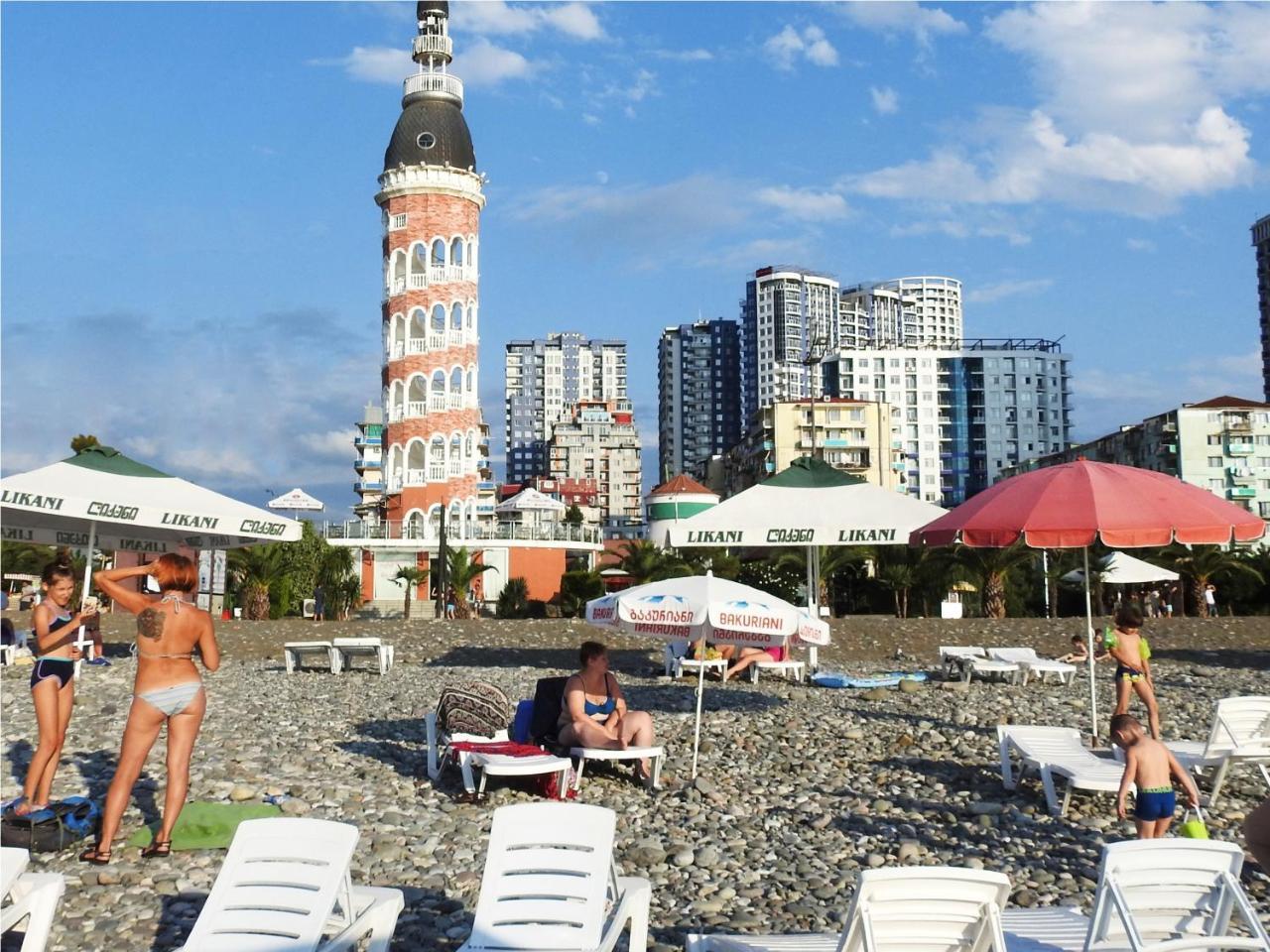 Real Palace Apartment Batumi Exterior photo