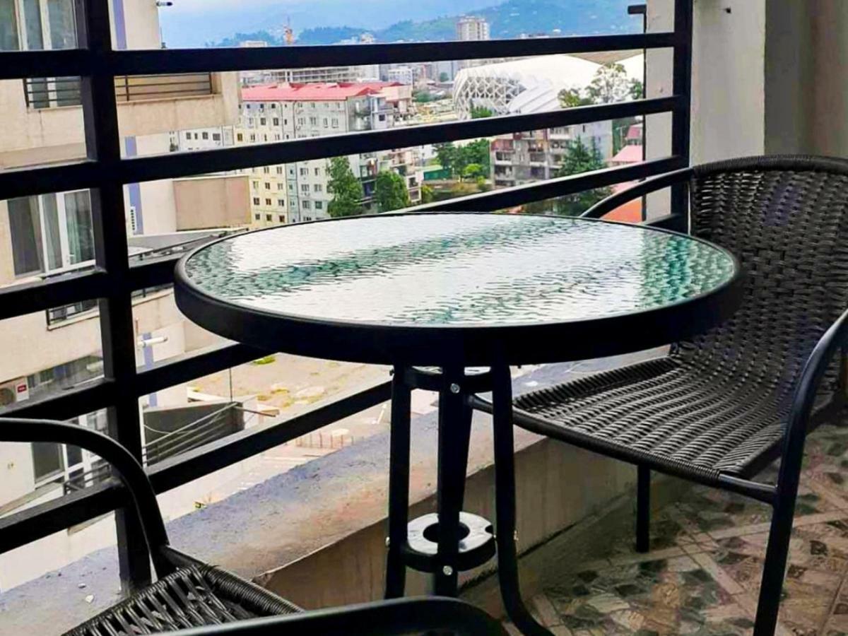 Real Palace Apartment Batumi Exterior photo